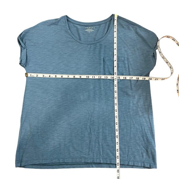 Max Studio Favorite Tee - Size L - Picture 2 of 4